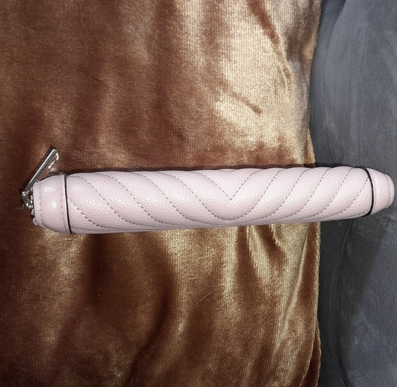 Victoria's Secret Quilted Blush Wallet EUC - Picture 7 of 7